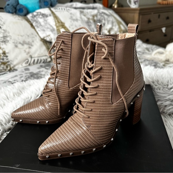 Debate booties super cute - Picture 7 of 8